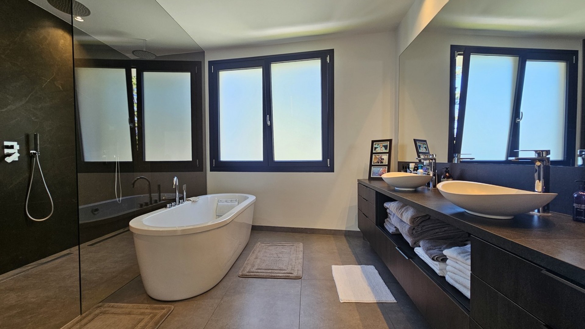 Venta - Chalet Independiente -
La Zenia