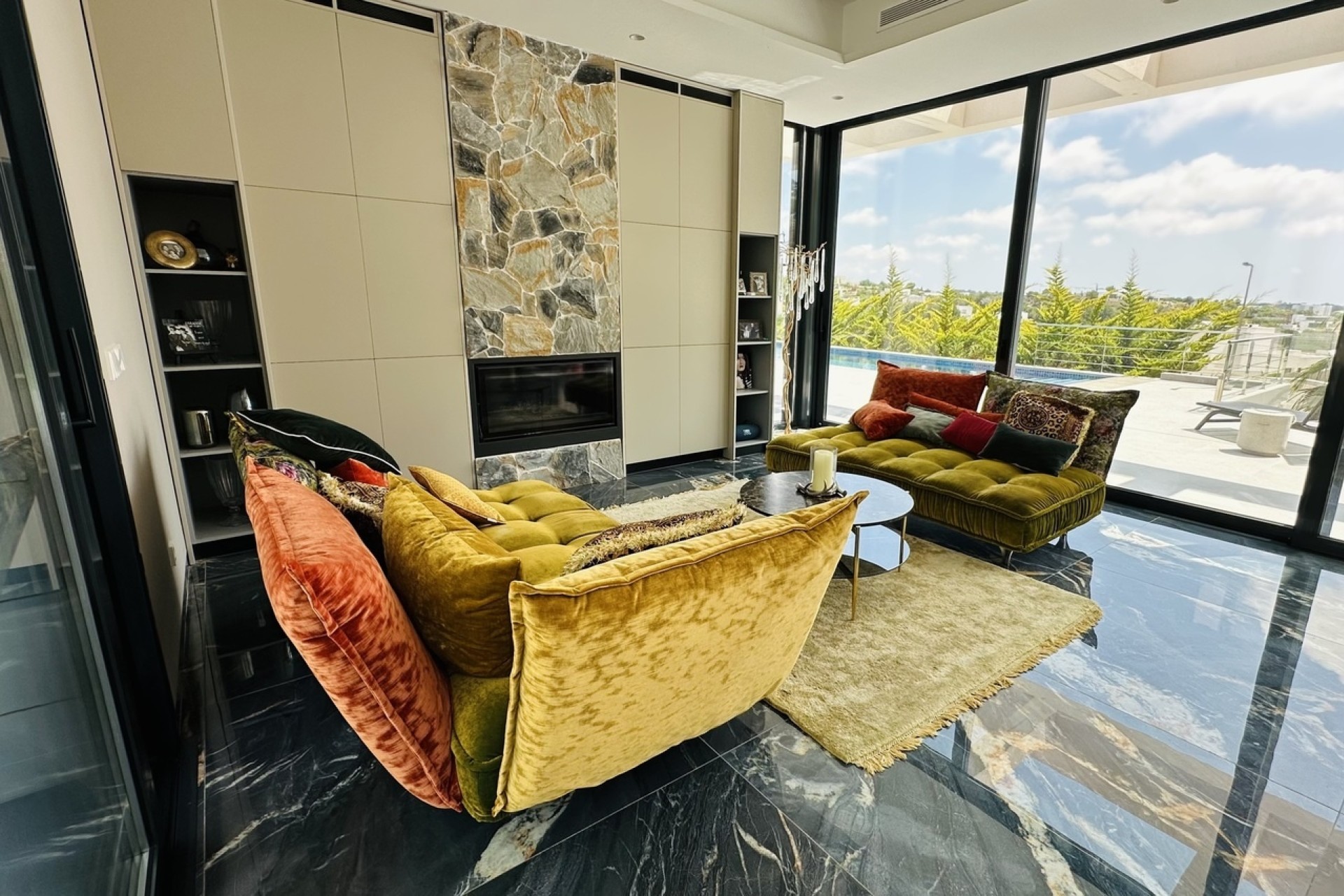 Venta - Chalet Independiente -
Las Colinas - Costa Blanca
