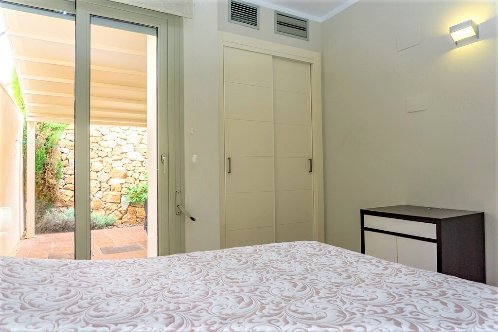 Venta - Chalet Independiente -
Las Colinas - Inland