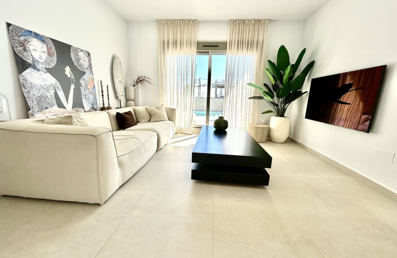 Venta - Chalet Independiente -
Las Filipinas - Inland