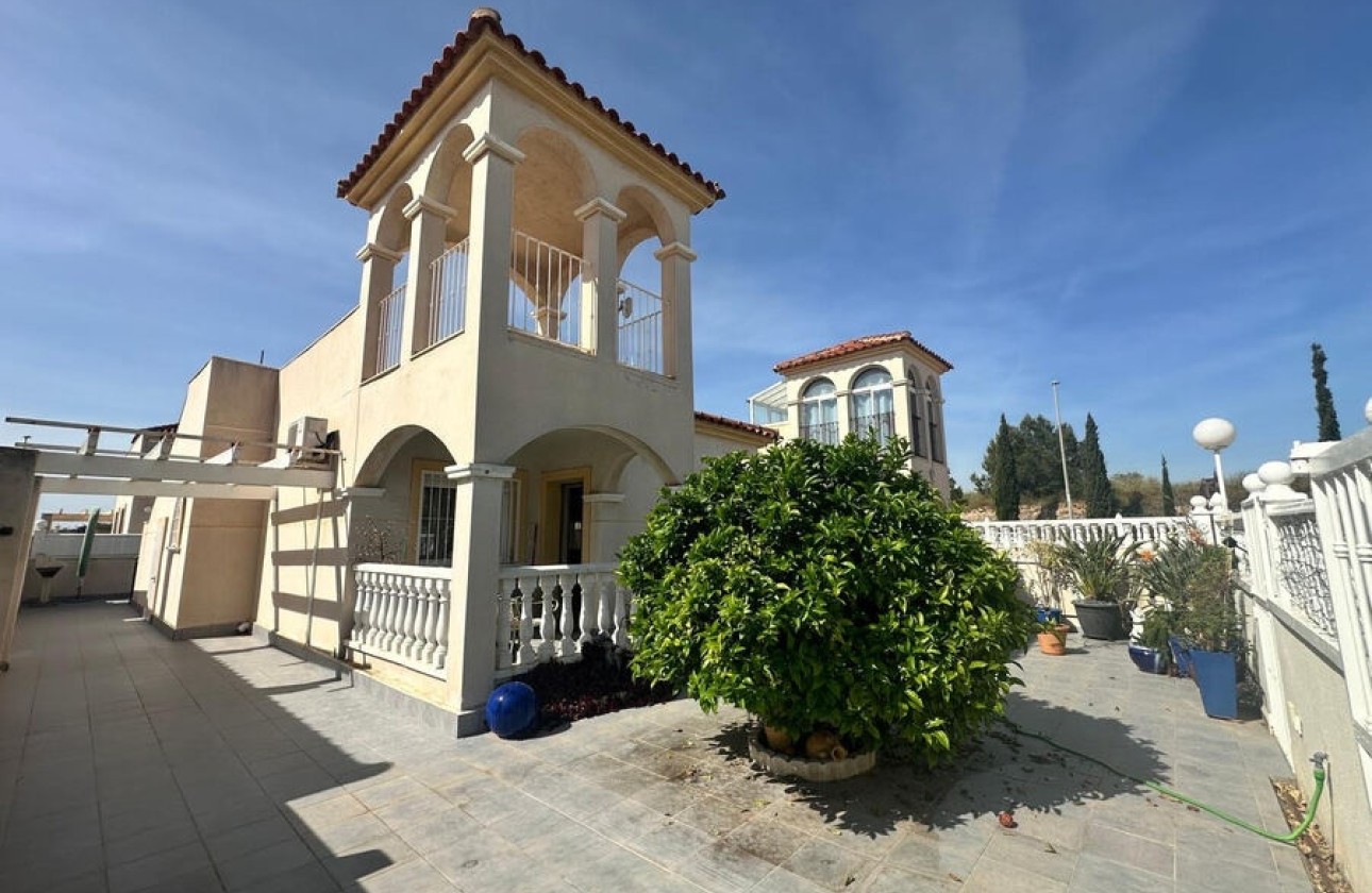 Venta - Chalet Independiente -
Lo Crispin
