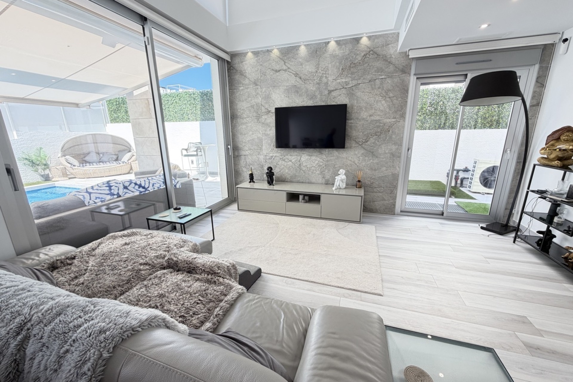 Venta - Chalet Independiente -
Lomas de Cabo Roig
