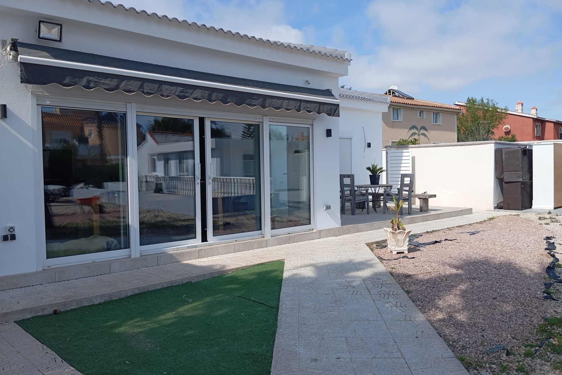 Venta - Chalet Independiente -
Lomas de Cabo Roig