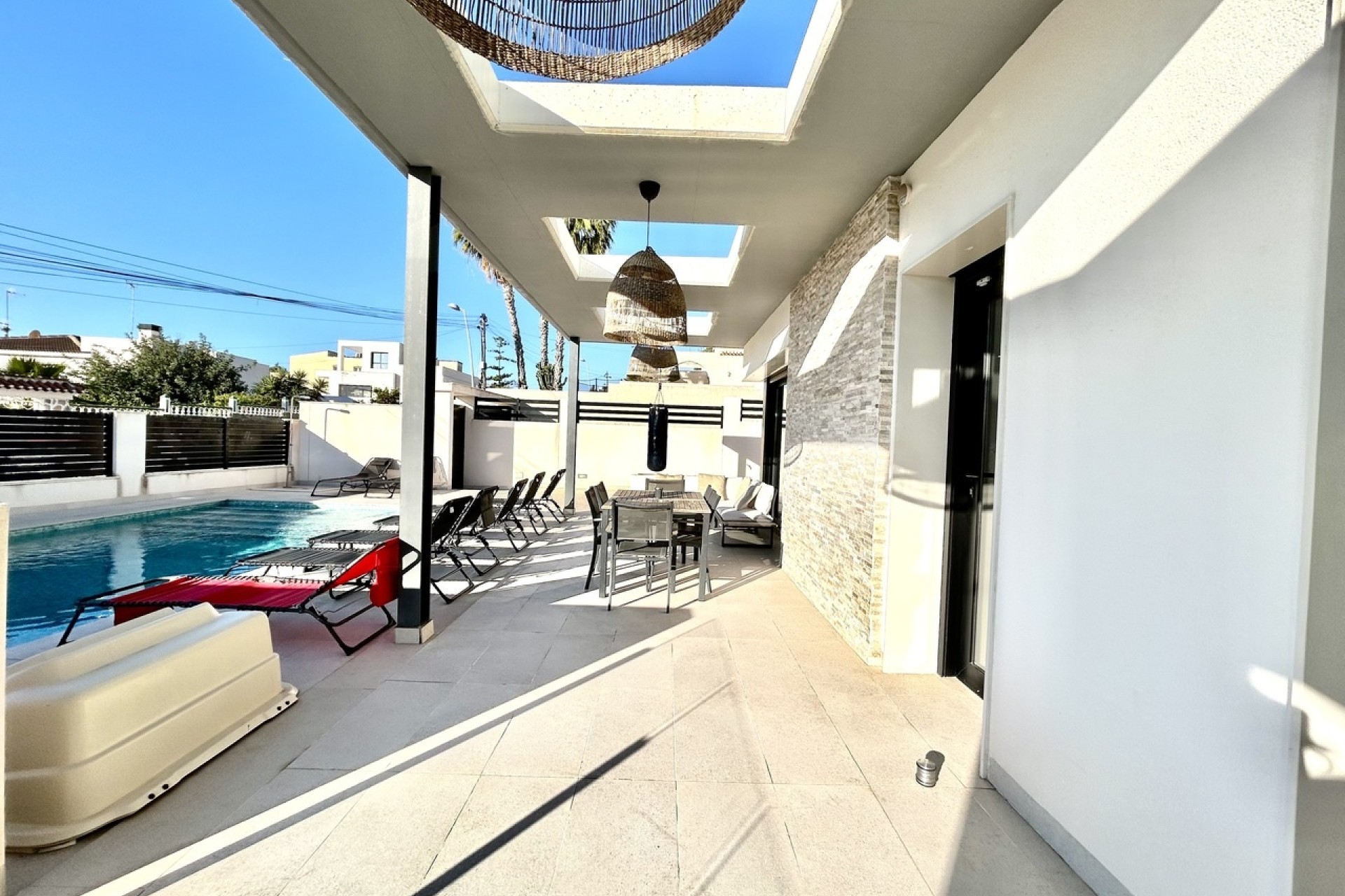 Venta - Chalet Independiente -
Los Balcones - Los Altos del Edén - Costa Blanca