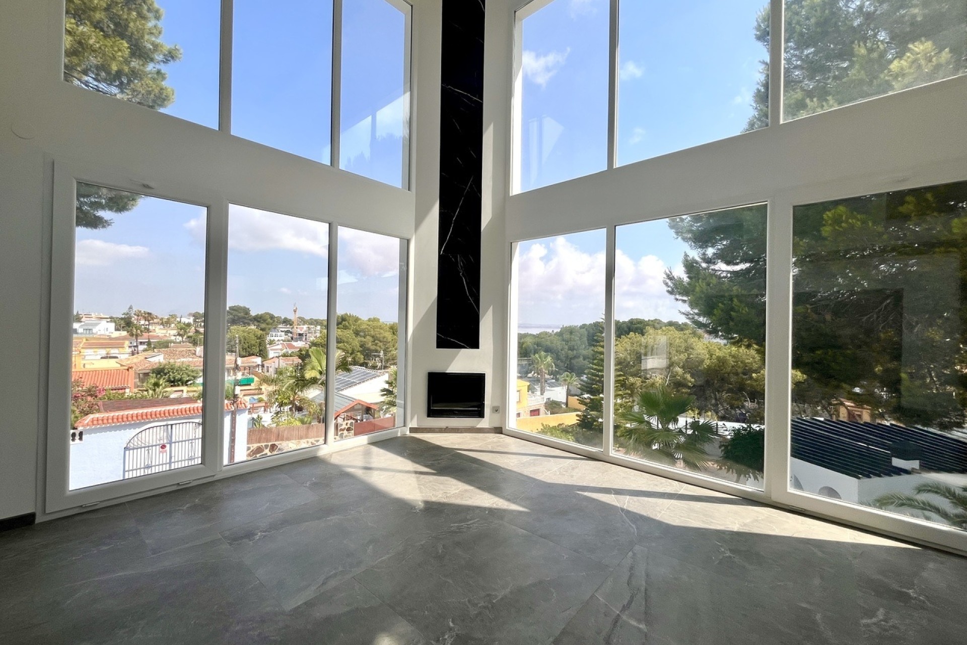 Venta - Chalet Independiente -
Los Balcones - Los Altos del Edén - Costa Blanca