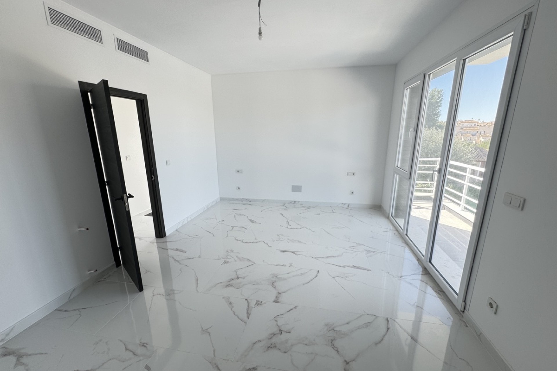 Venta - Chalet Independiente -
Los Balcones - Los Altos del Edén - Los Balcones