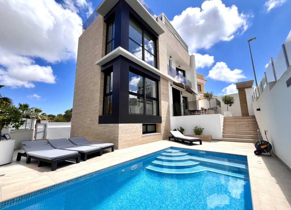 Venta - Chalet Independiente -
Los Dolses