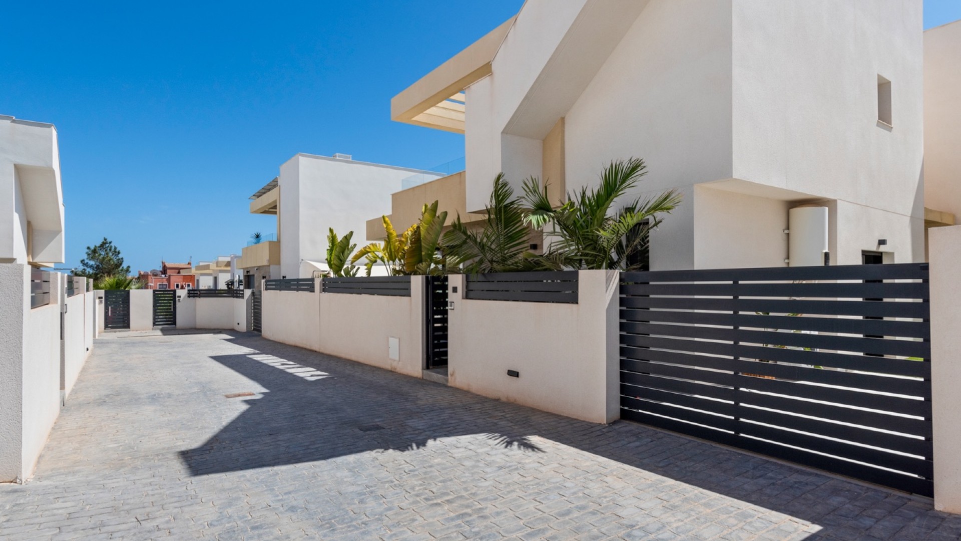 Venta - Chalet Independiente -
Los Montesinos - La Herada