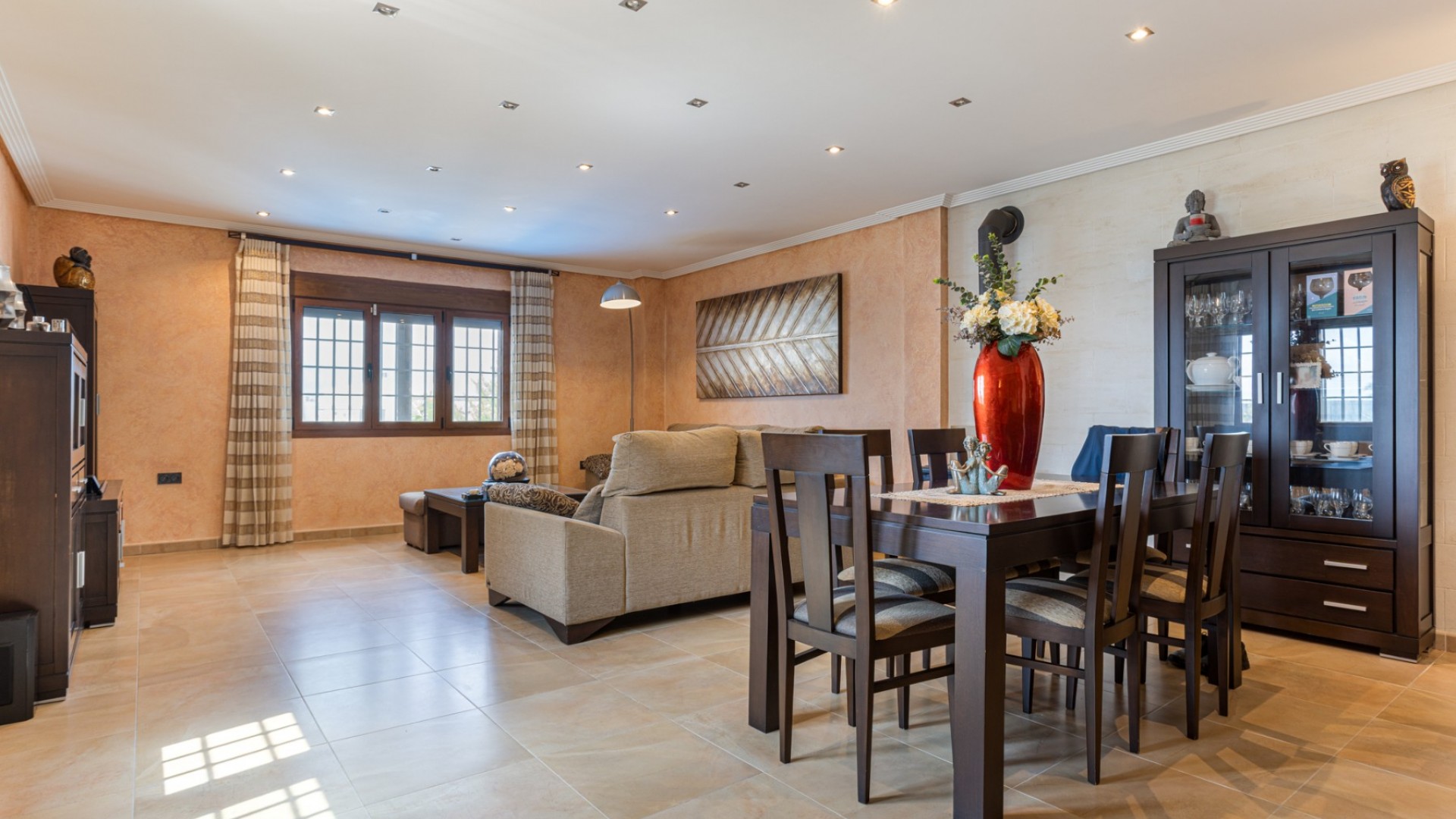 Venta - Chalet Independiente -
Los Montesinos - La Herrada