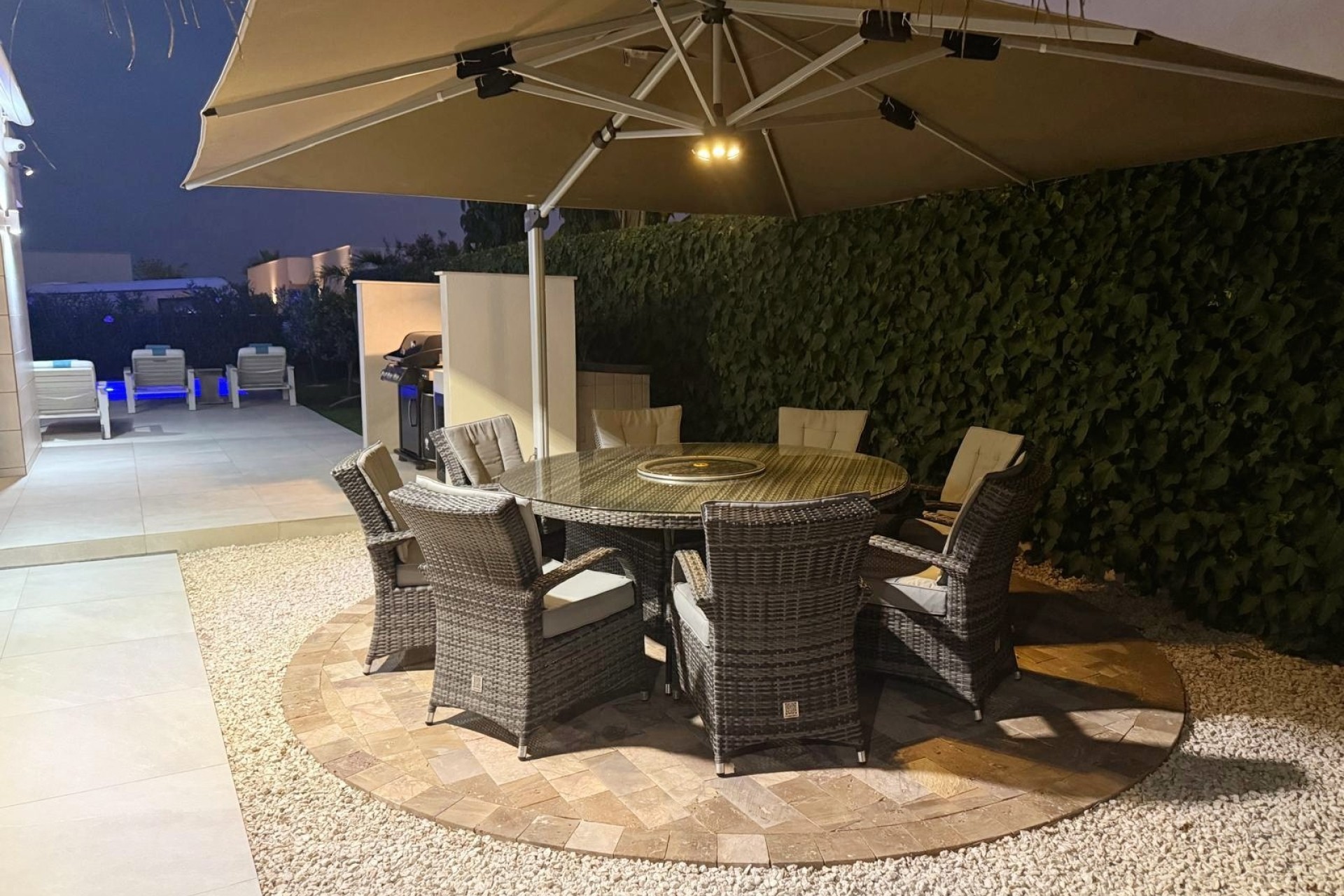 Venta - Chalet Independiente -
Los Montesinos - La Herrada