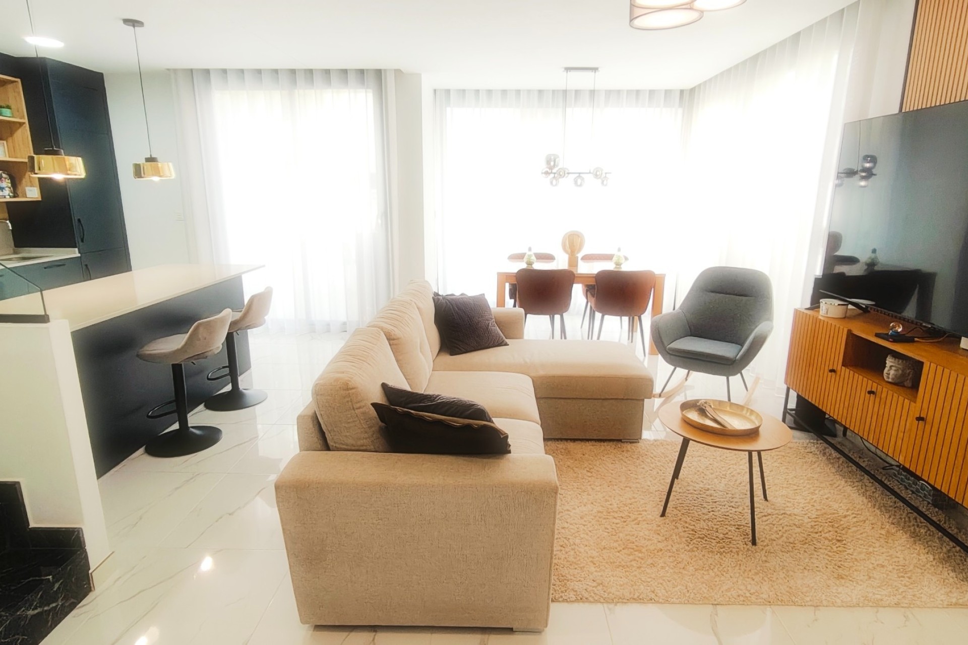 Venta - Chalet Independiente -
Los Montesinos - La Herrada