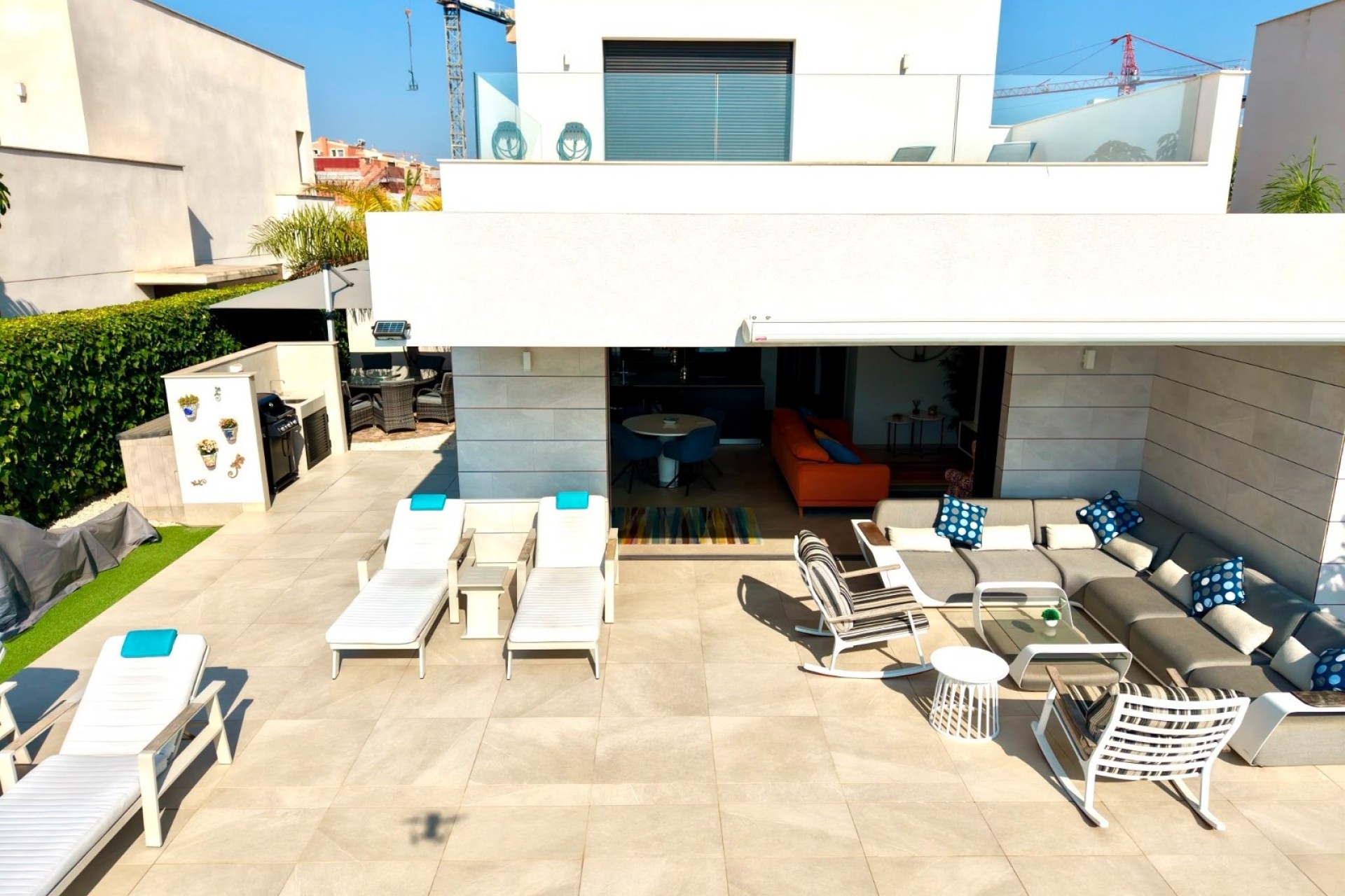 Venta - Chalet Independiente -
Los Montesinos - Los Montesinos - Urb. La Herrada