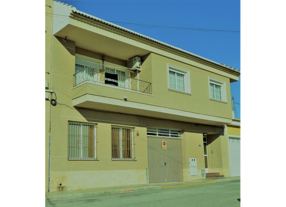 Venta - Chalet Independiente -
Los Montesinos