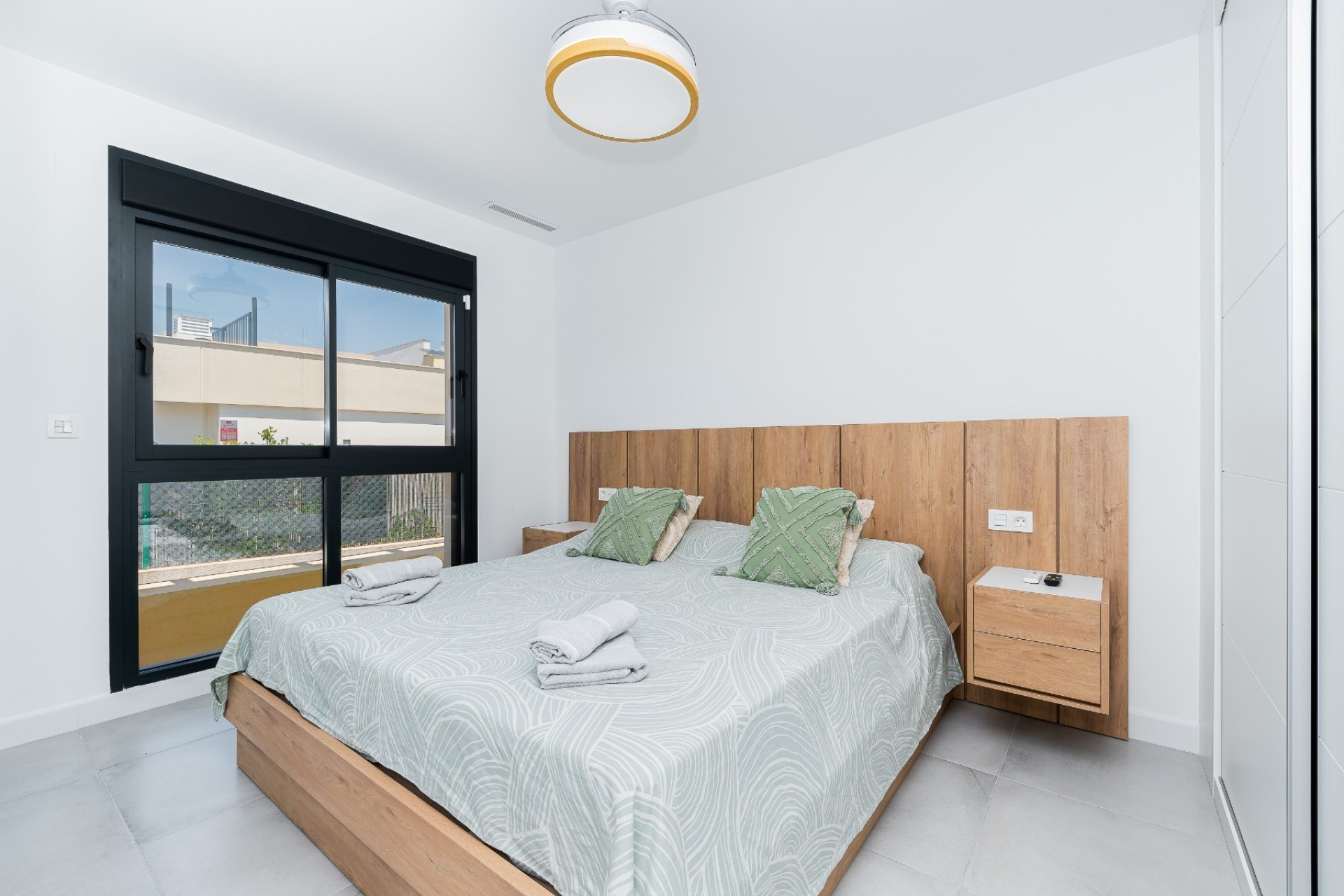 Venta - Chalet Independiente -
Los Montesinos