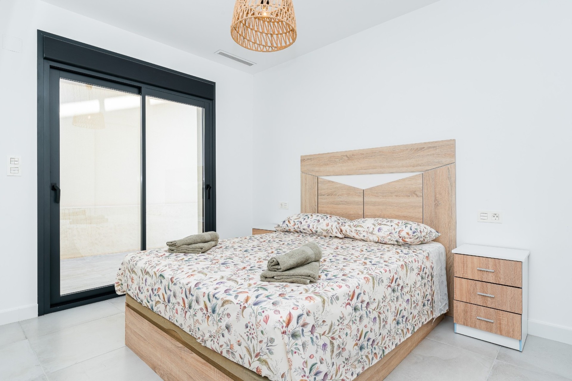 Venta - Chalet Independiente -
Los Montesinos