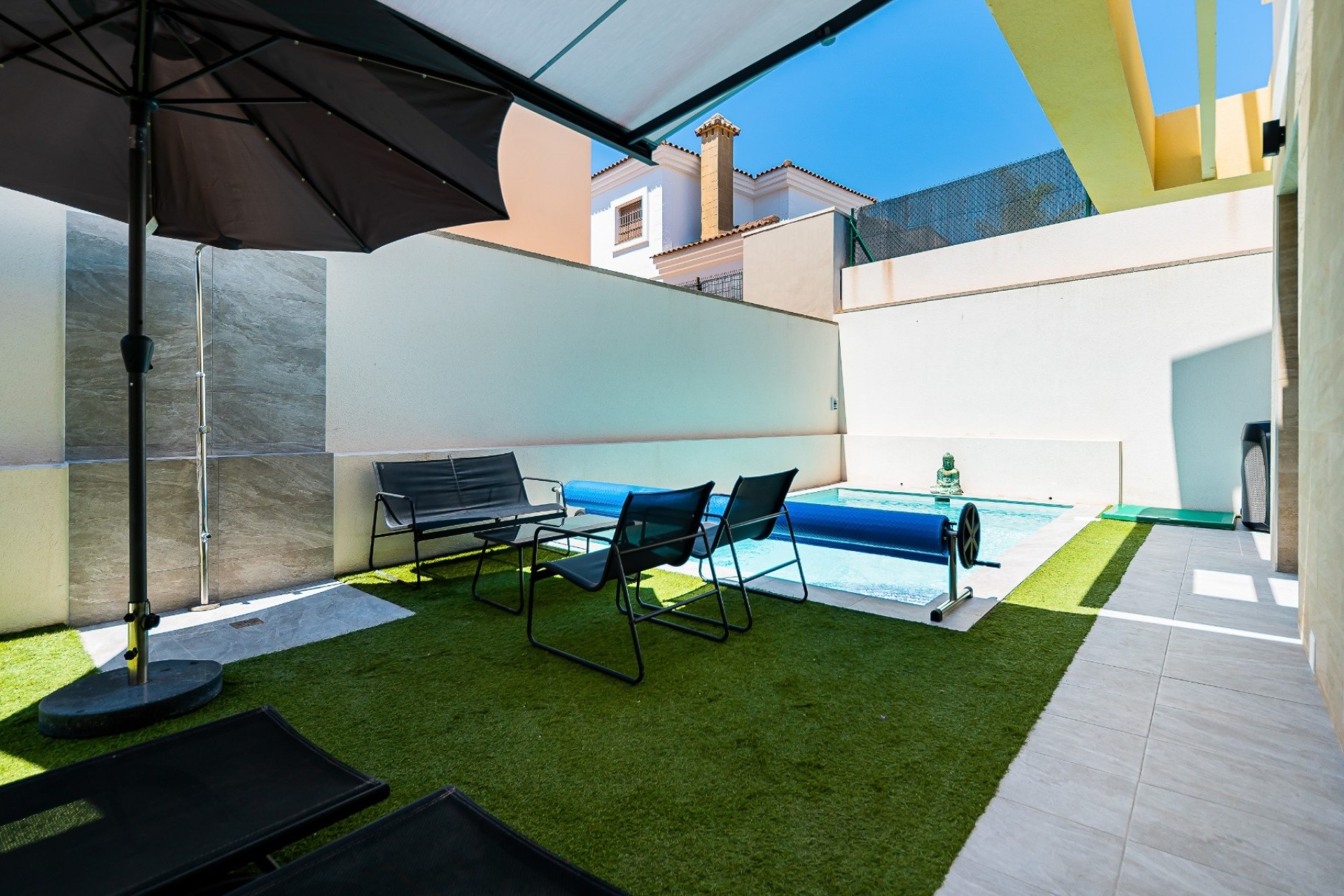 Venta - Chalet Independiente -
Los Montesinos