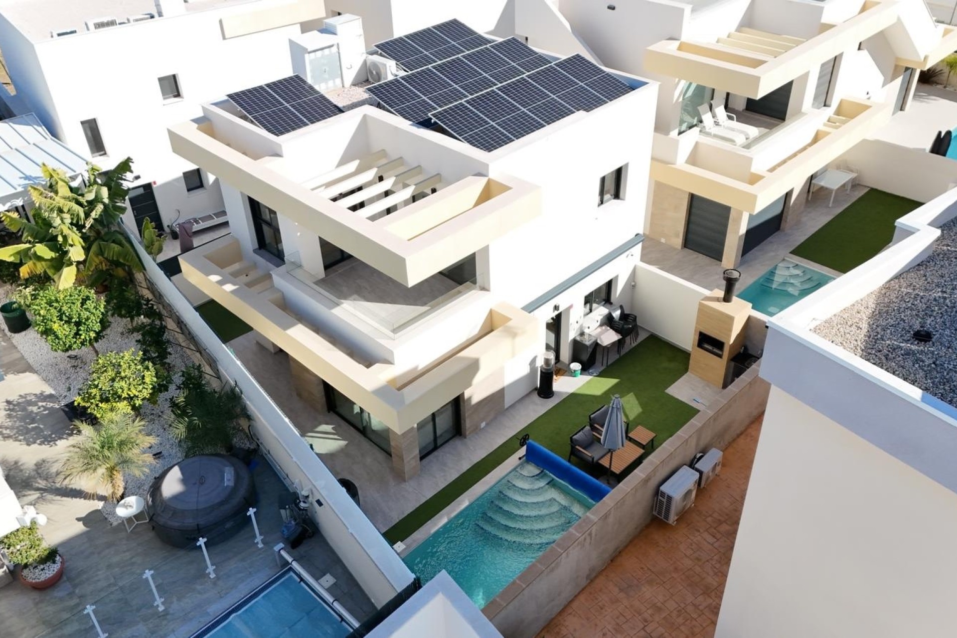 Venta - Chalet Independiente -
Los Montesinos