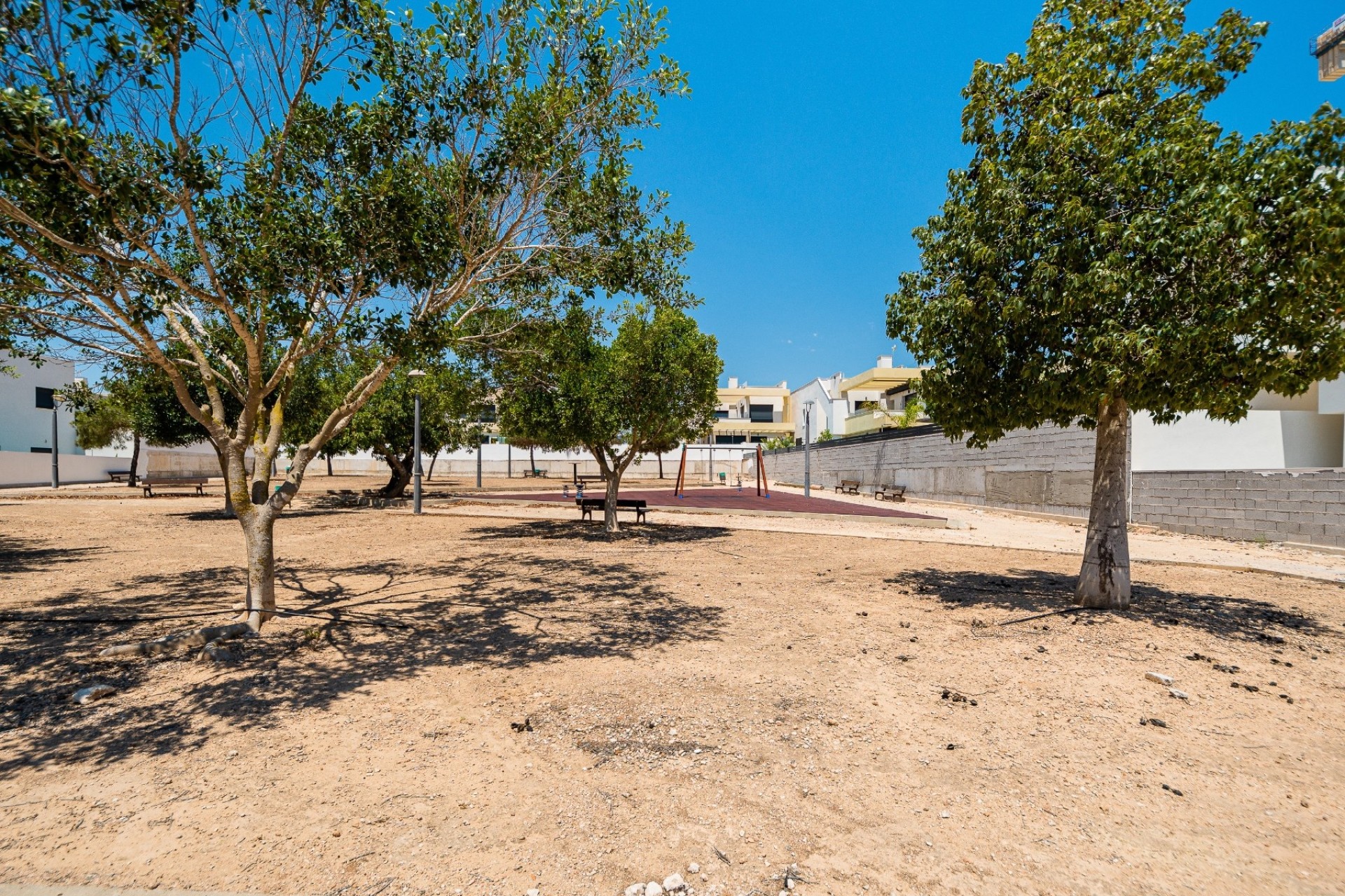 Venta - Chalet Independiente -
Los Montesinos