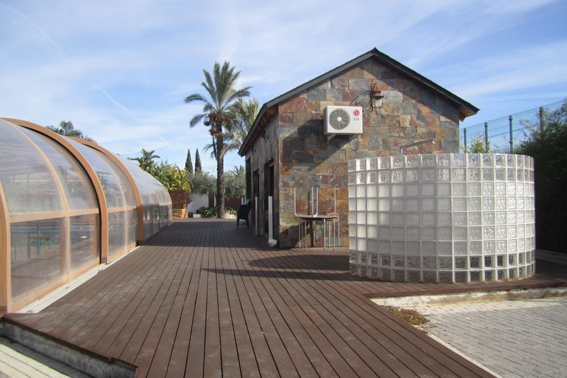 Venta - Chalet Independiente -
Los Montesinos