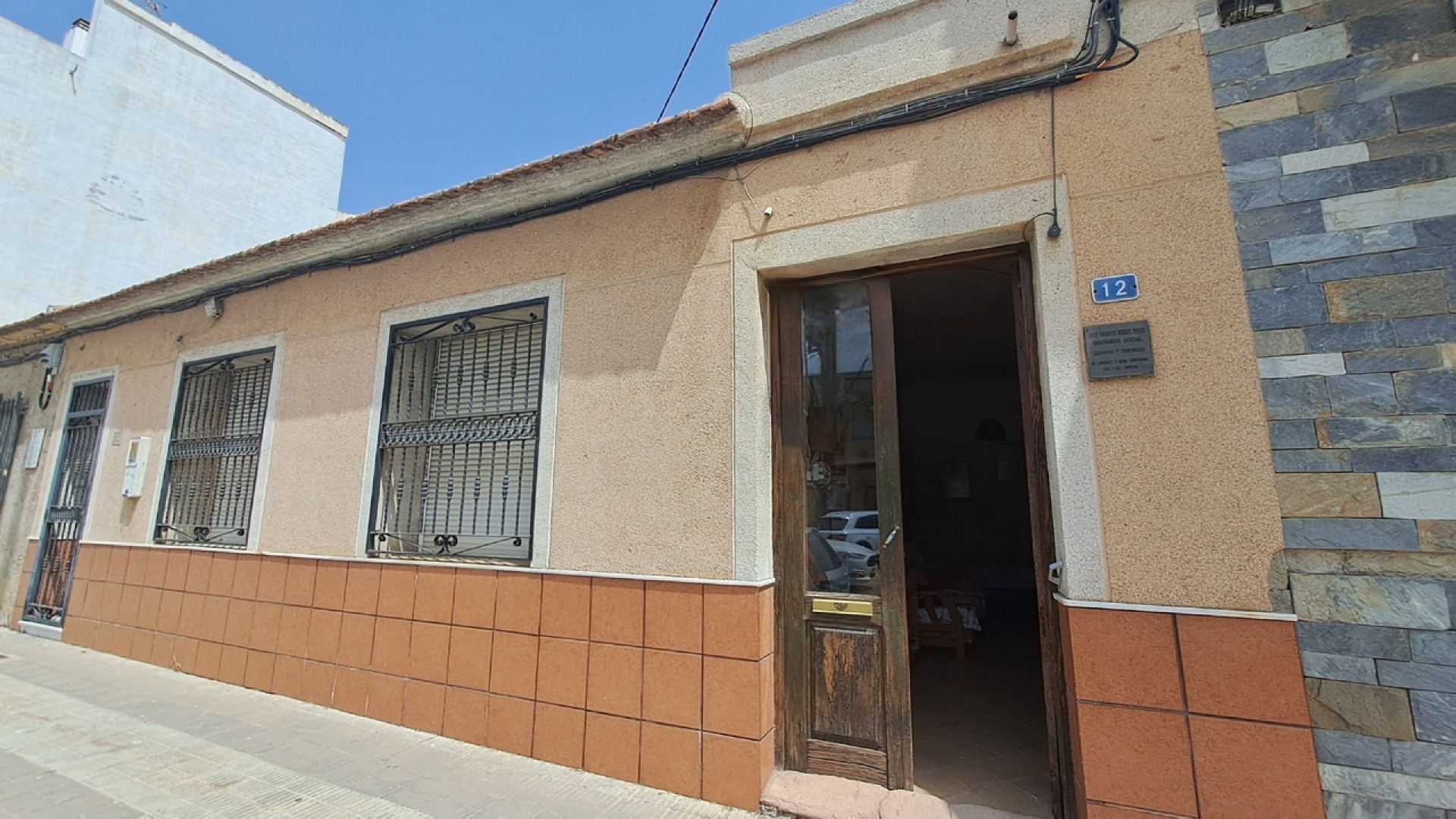 Venta - Chalet Independiente -
Los Montesinos