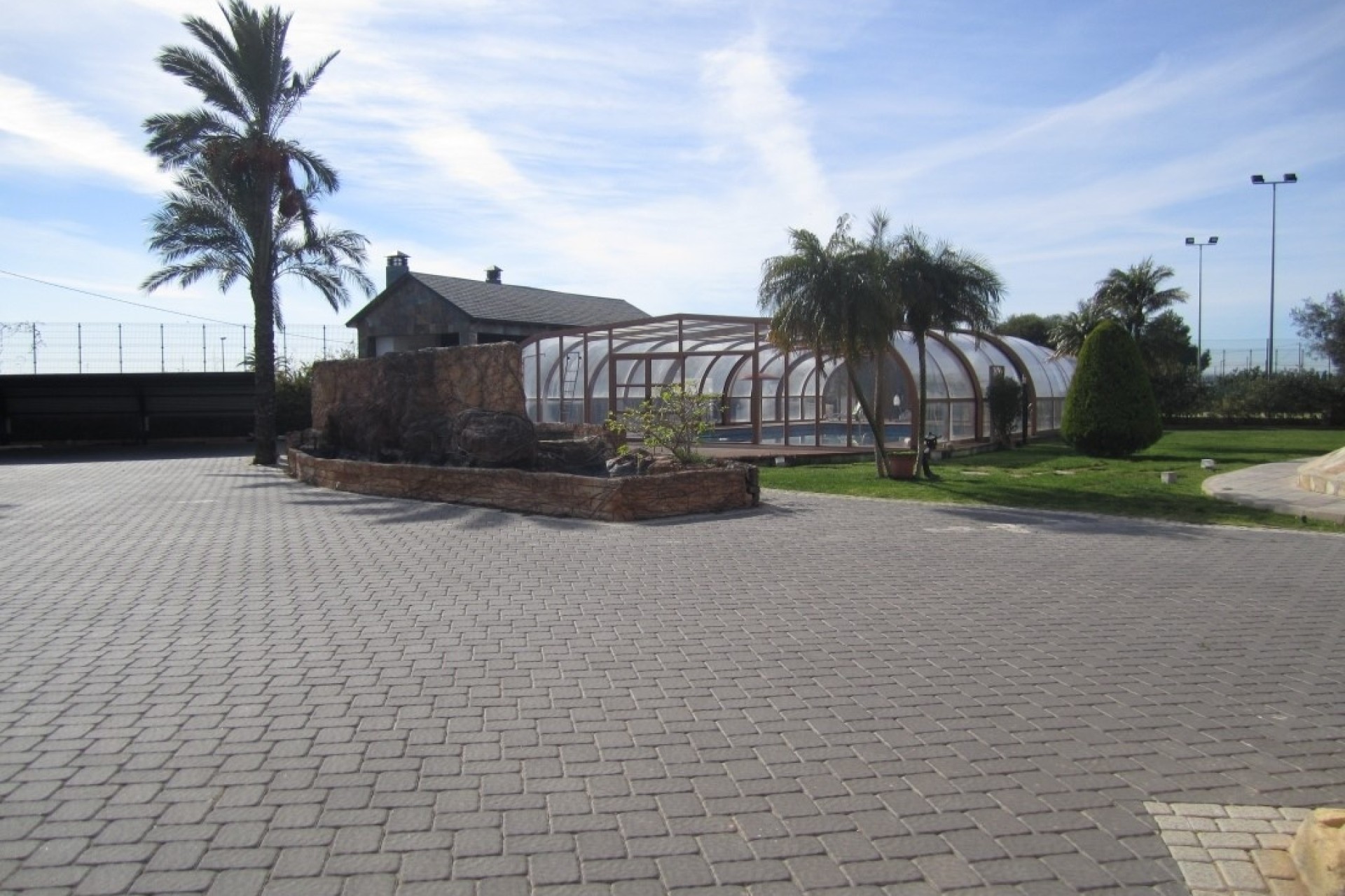 Venta - Chalet Independiente -
Los Montesinos