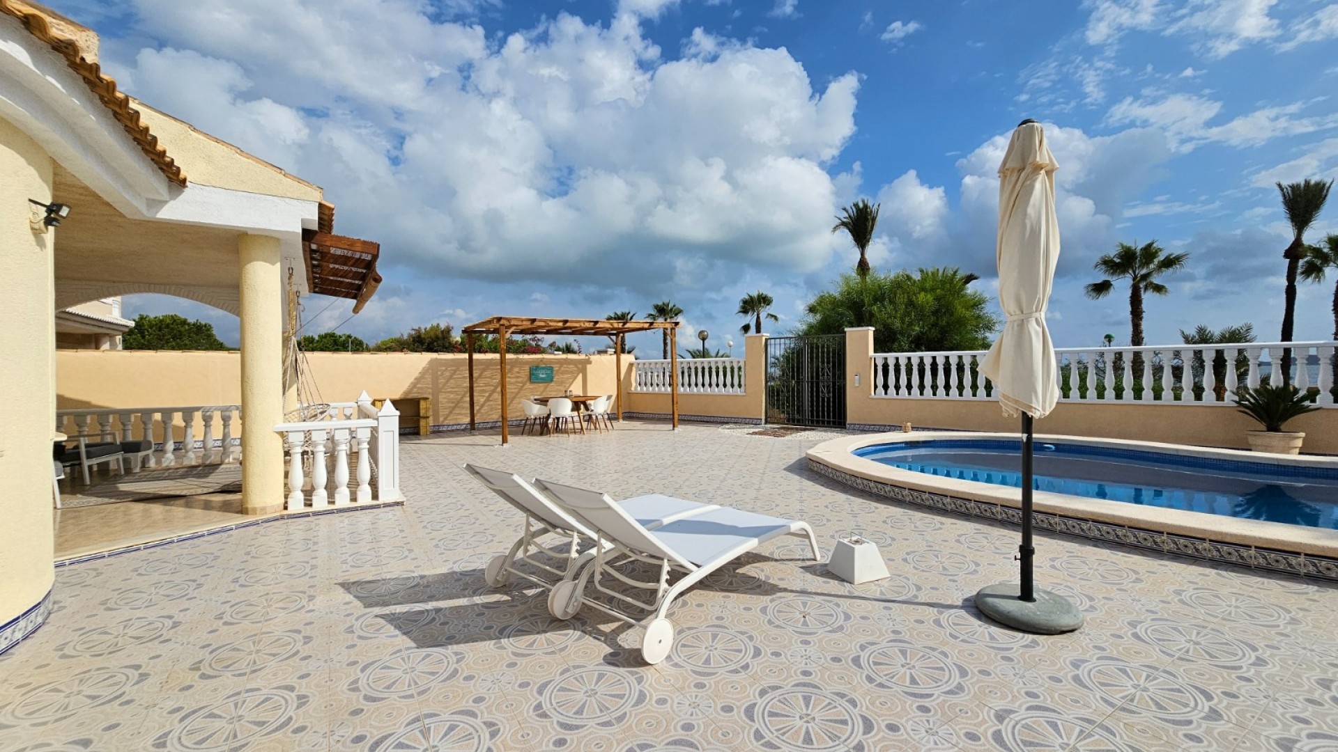 Venta - Chalet Independiente -
Los Urrutias - ESTRELLA DE MAR