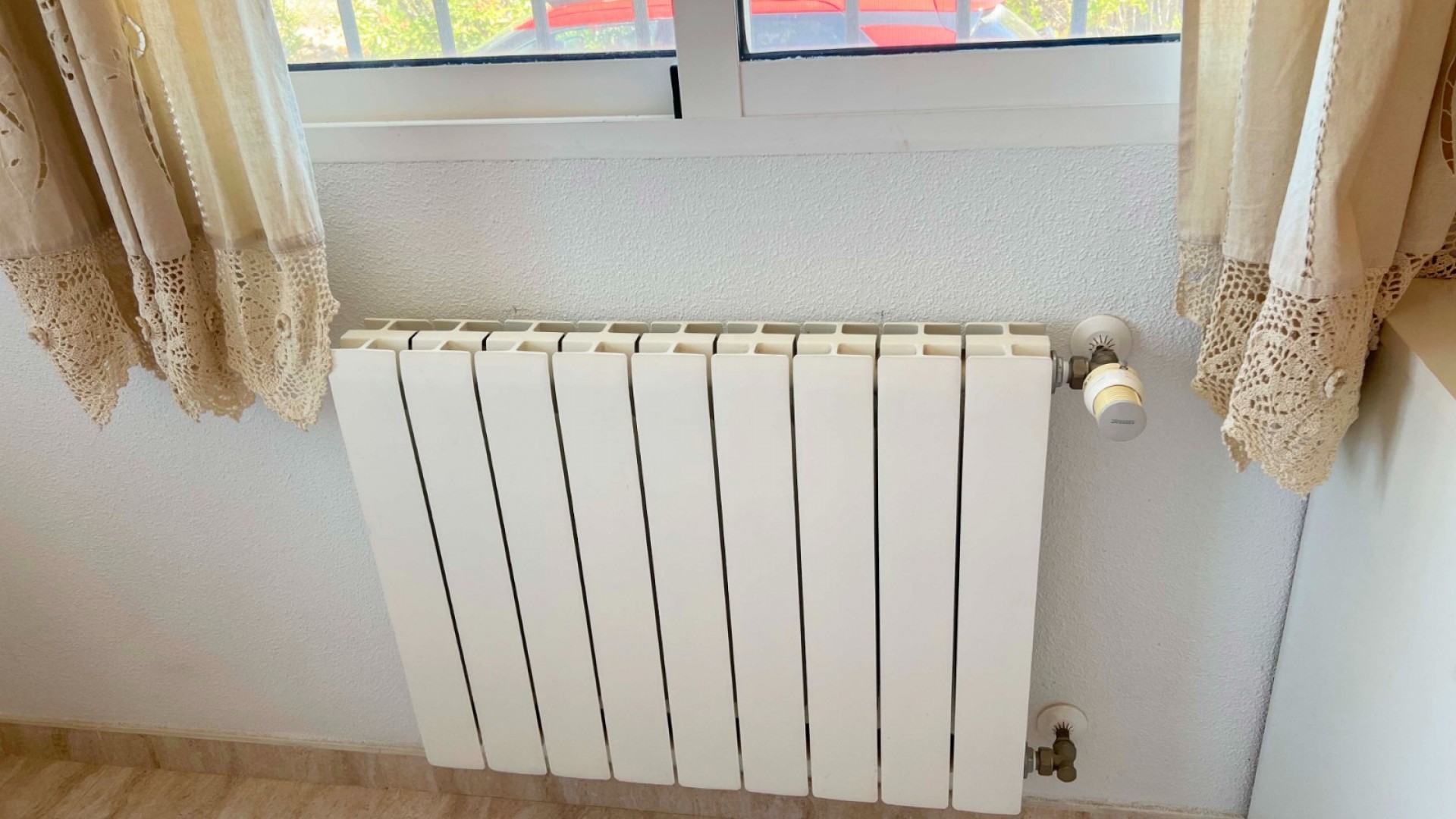 Venta - Chalet Independiente -
Macisvenda