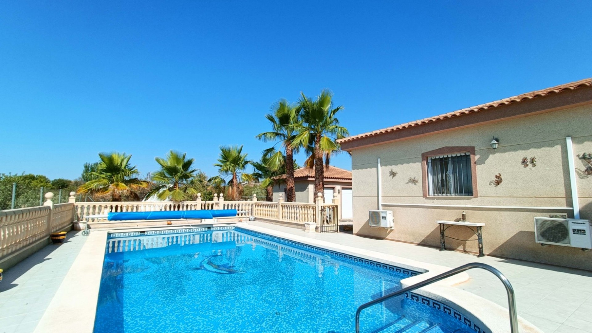 Venta - Chalet Independiente -
Macisvenda