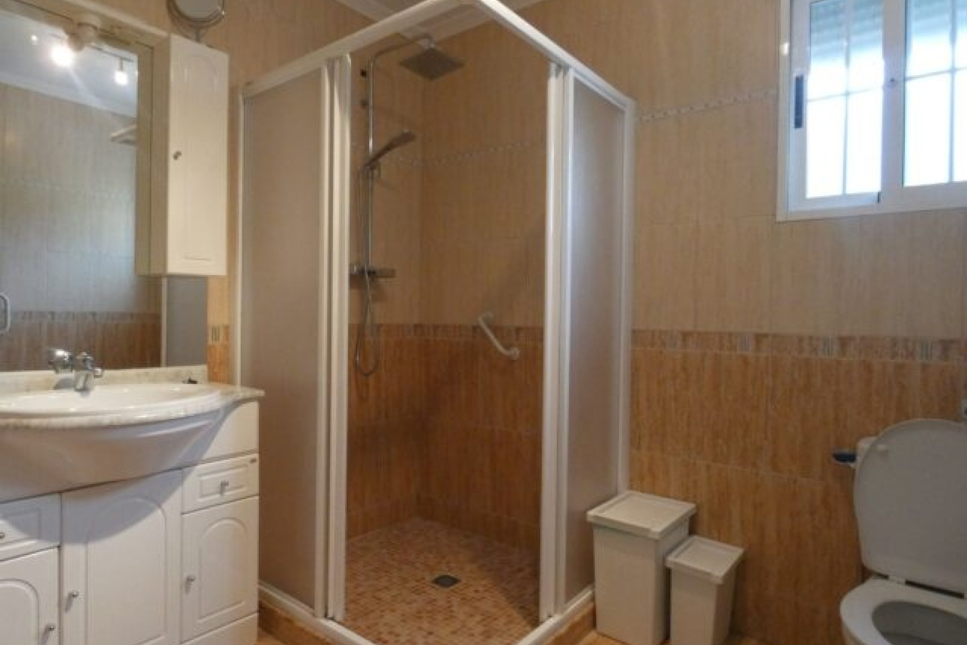 Venta - Chalet Independiente -
Macisvenda