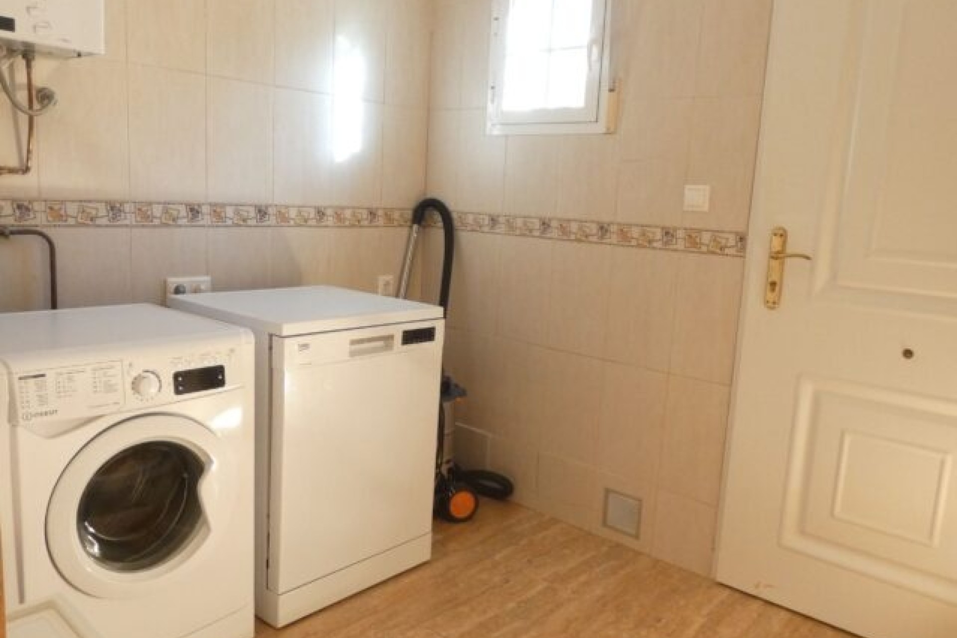 Venta - Chalet Independiente -
Macisvenda