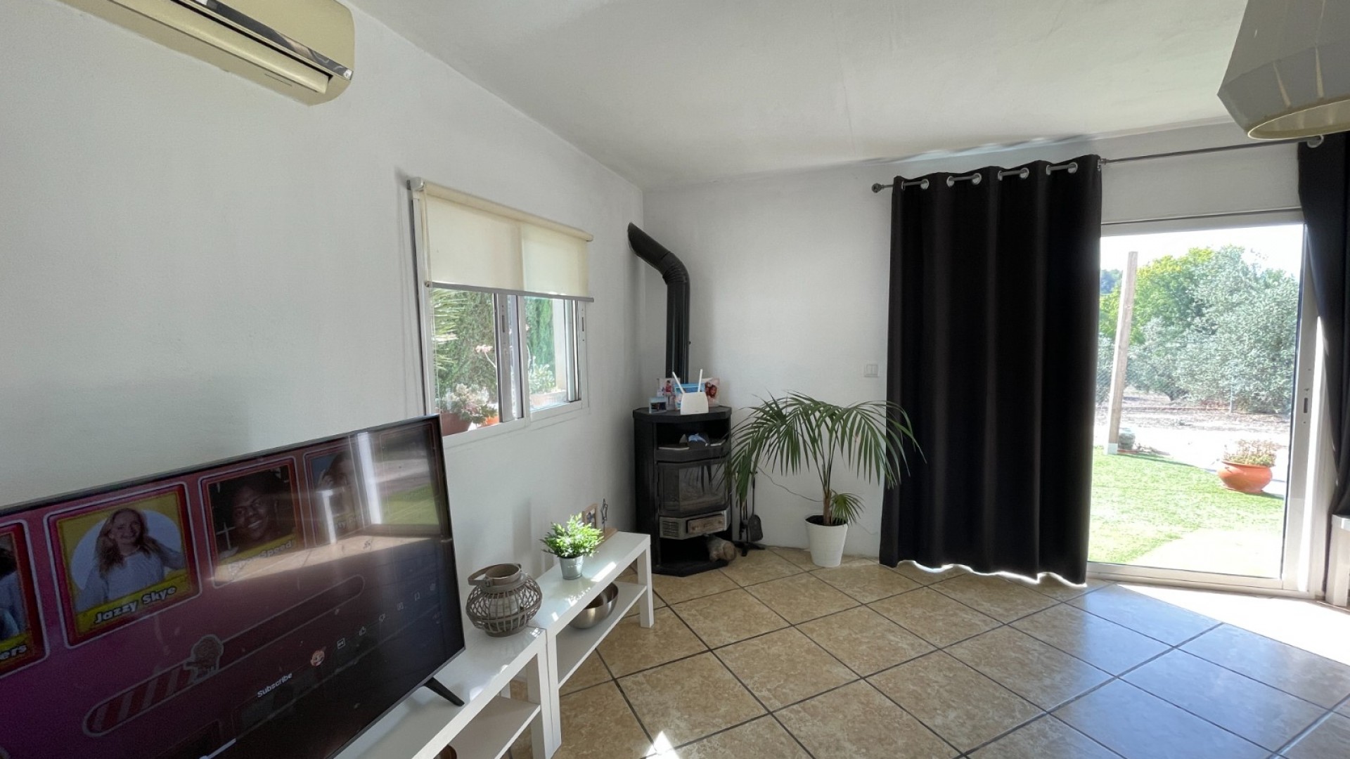 Venta - Chalet Independiente -
Millena