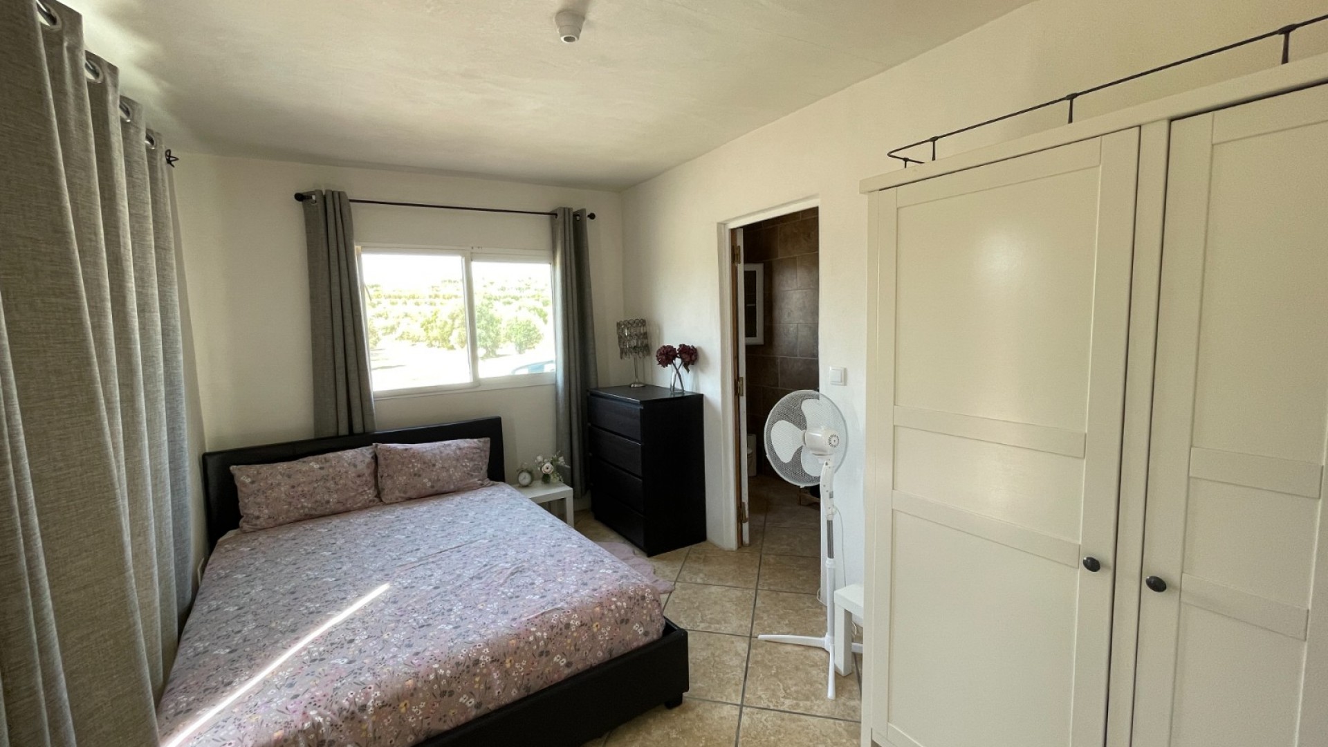 Venta - Chalet Independiente -
Millena