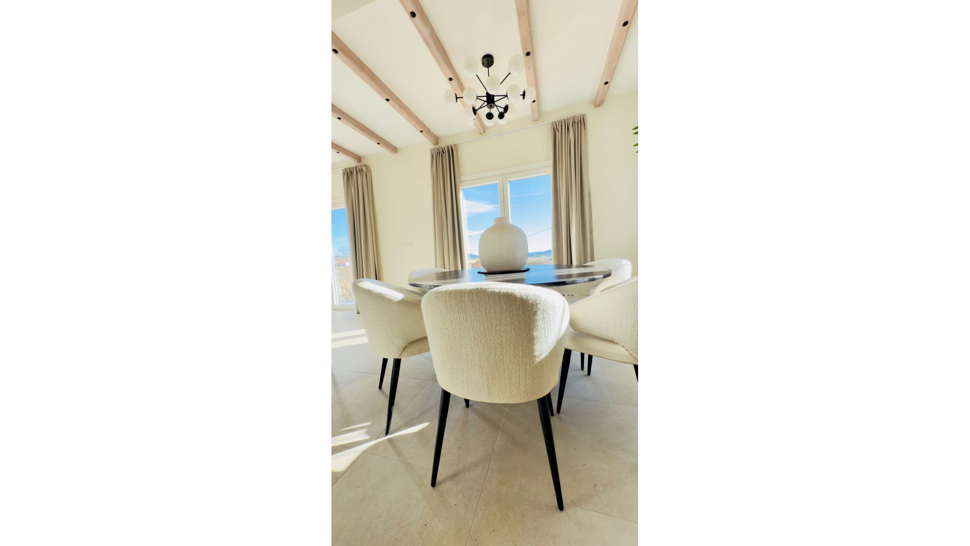 Venta - Chalet Independiente -
Monóvar