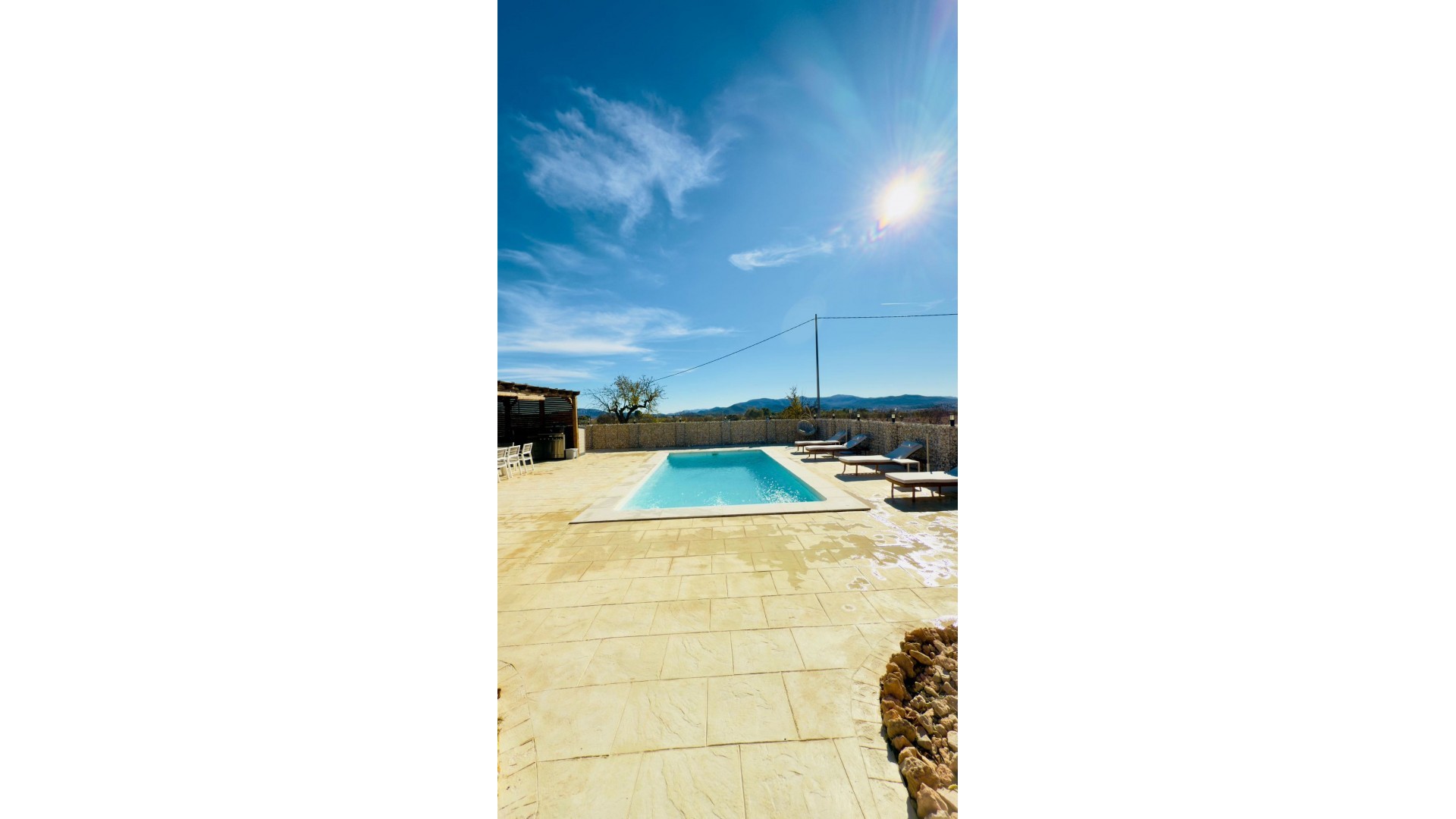 Venta - Chalet Independiente -
Monóvar