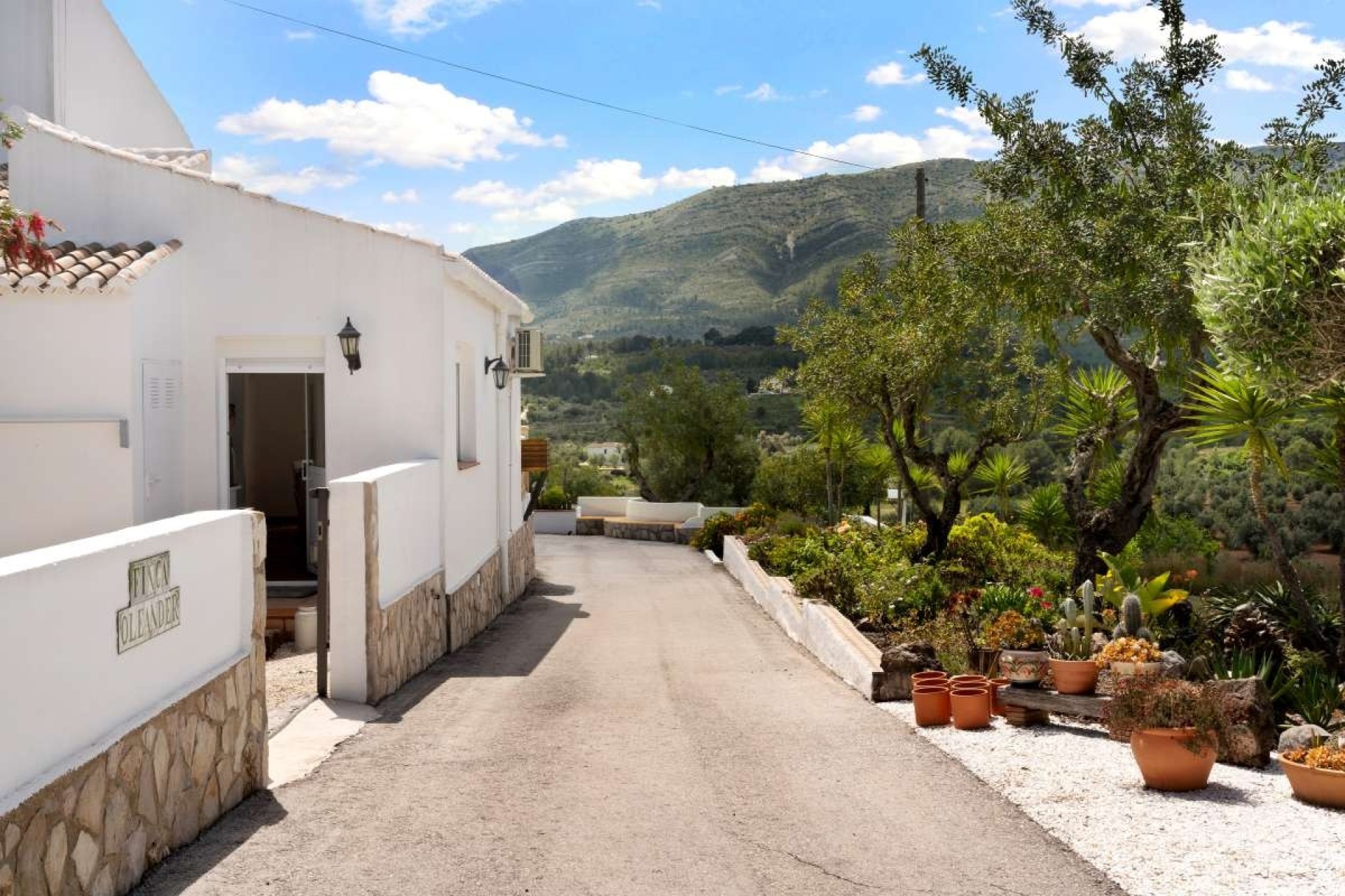 Venta - Chalet Independiente -
Murla - Inland