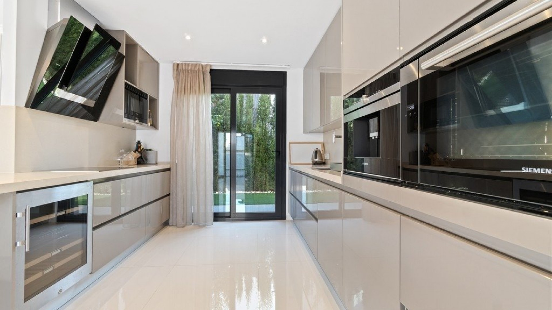 Venta - Chalet Independiente -
Orihuela Costa - Agua Marina