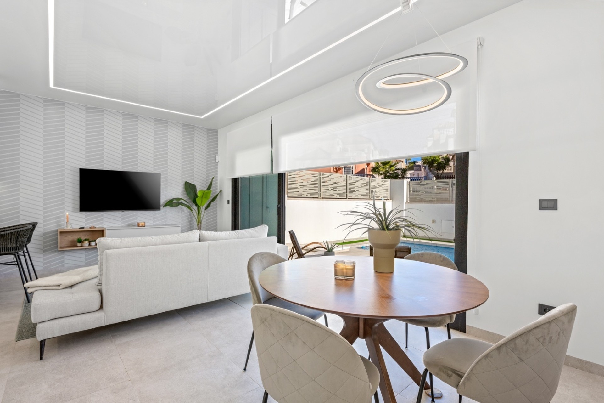 Venta - Chalet Independiente -
Orihuela Costa - Blue Lagoon*