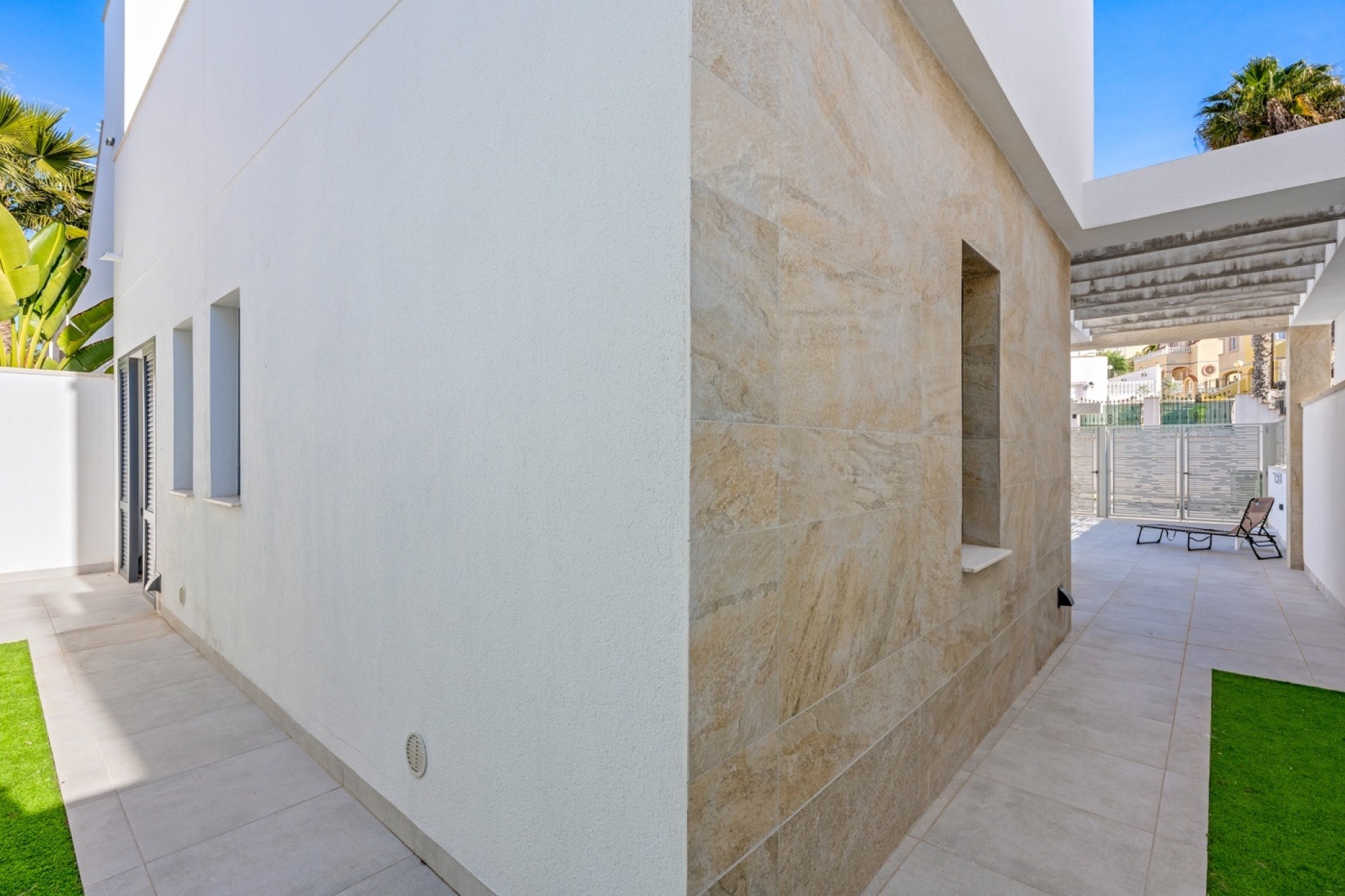 Venta - Chalet Independiente -
Orihuela Costa - Blue Lagoon*