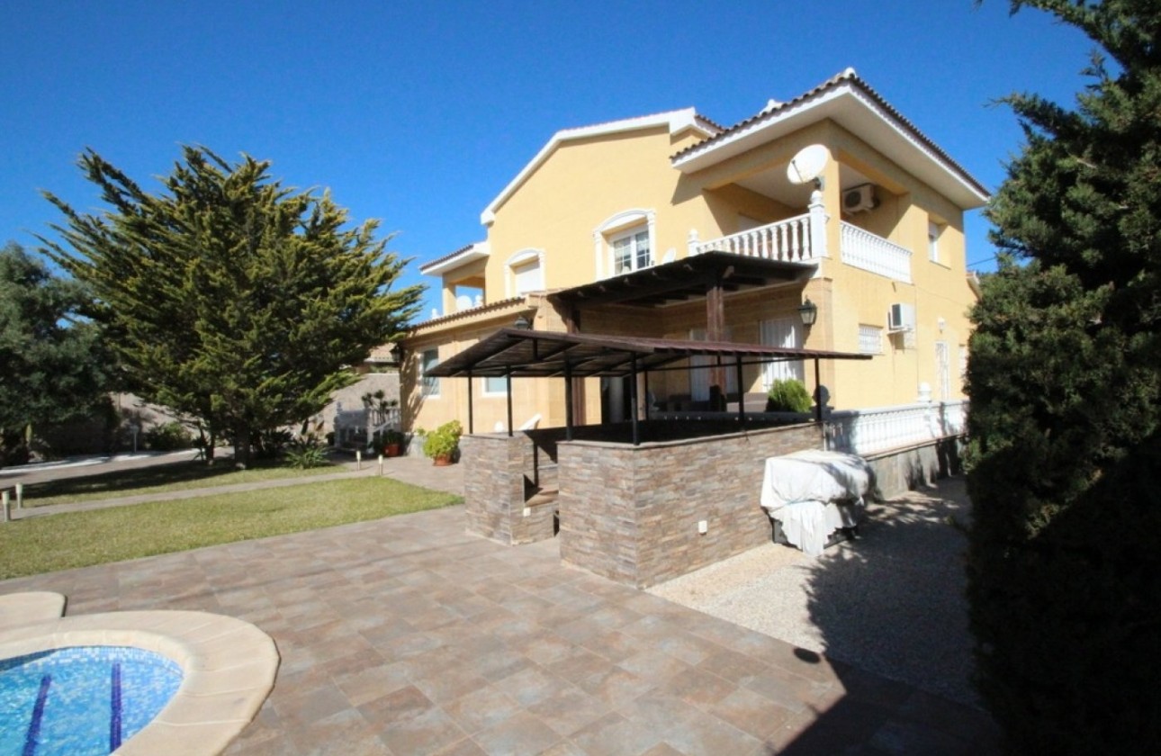 Venta - Chalet Independiente -
Orihuela Costa - Cabo Roig