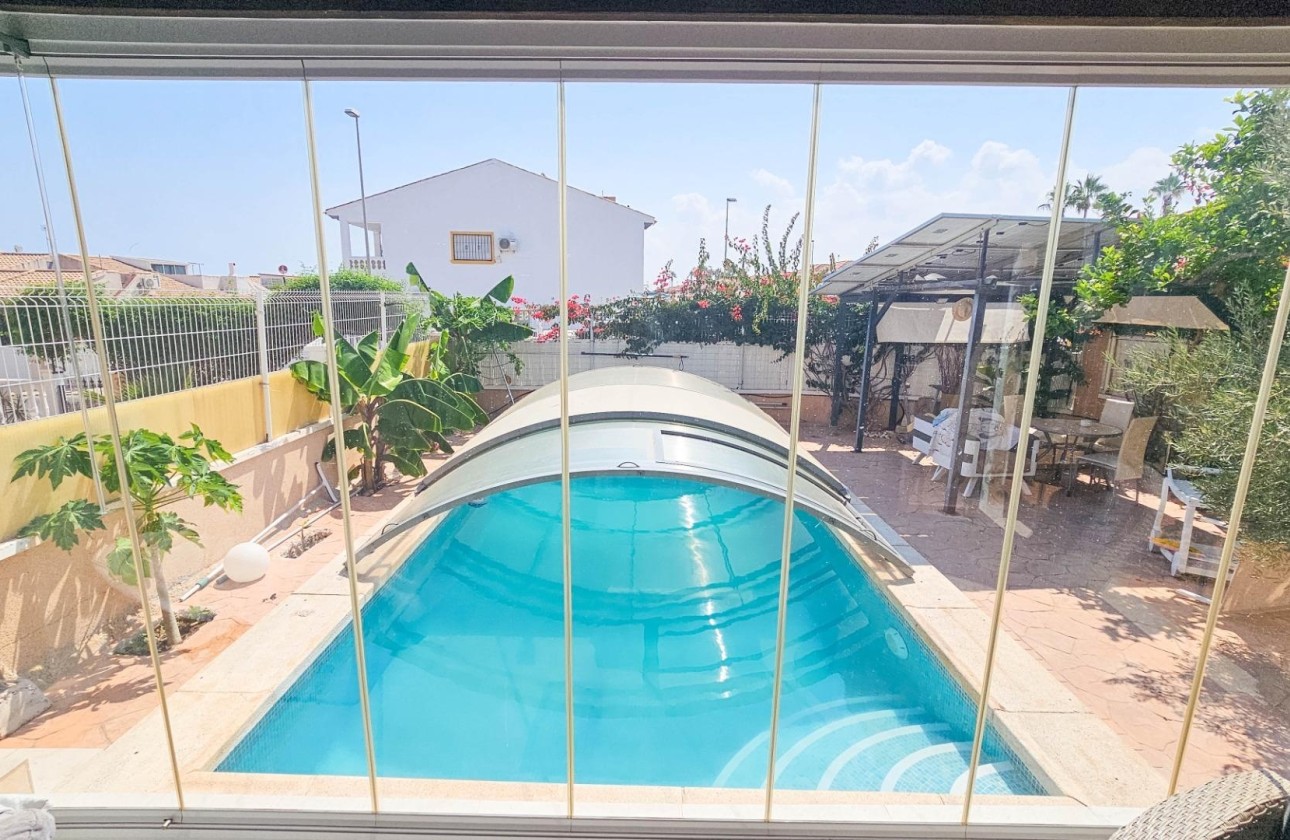 Venta - Chalet Independiente -
Orihuela Costa - Cabo Roig