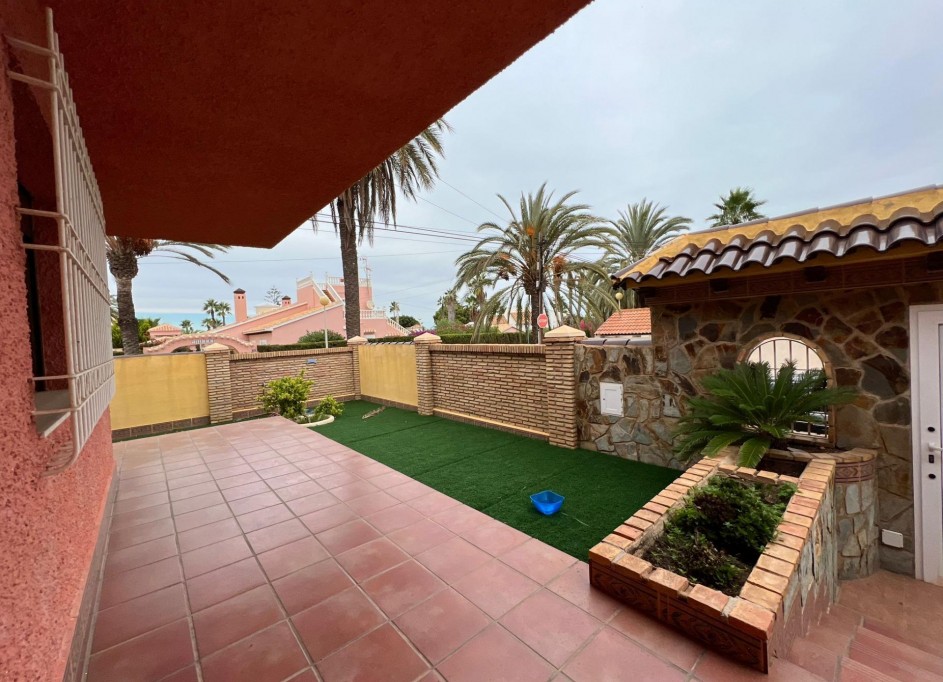 Venta - Chalet Independiente -
Orihuela Costa - Cabo Roig