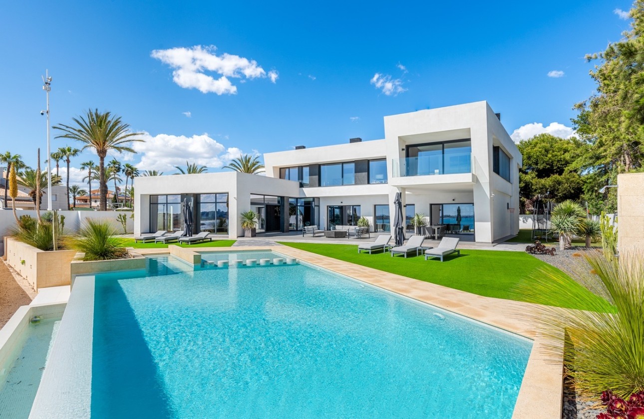 Venta - Chalet Independiente -
Orihuela Costa - Cabo Roig