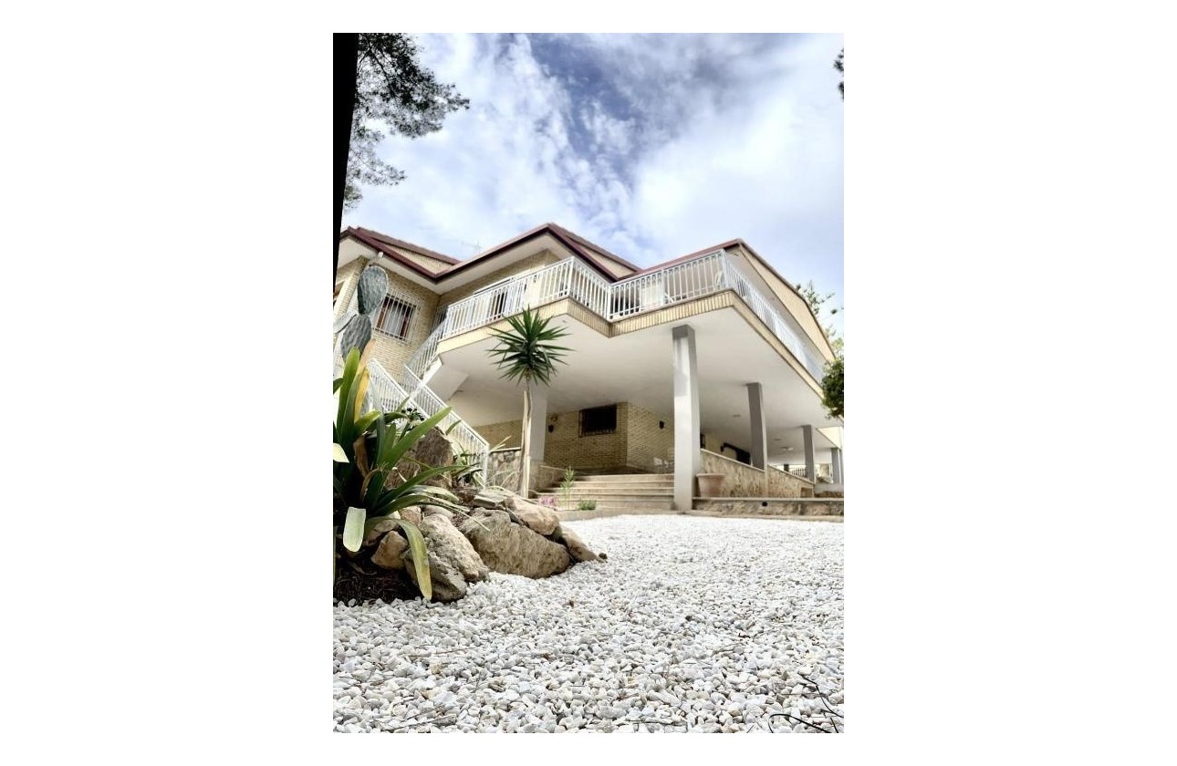 Venta - Chalet Independiente -
Orihuela Costa - Campoamor