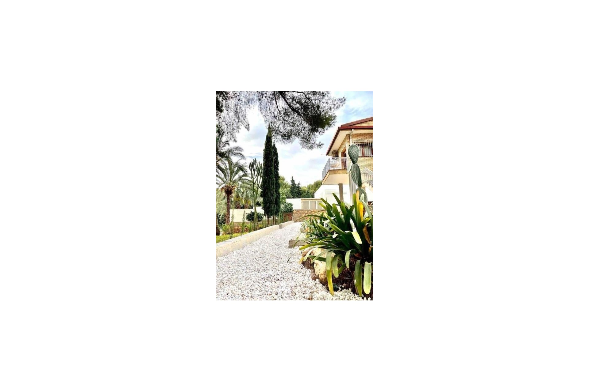 Venta - Chalet Independiente -
Orihuela Costa - Campoamor