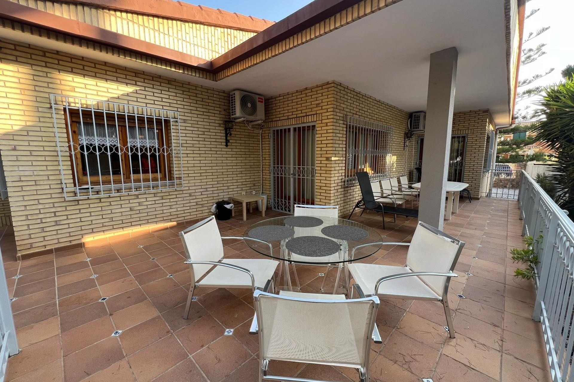 Venta - Chalet Independiente -
Orihuela Costa - Campoamor