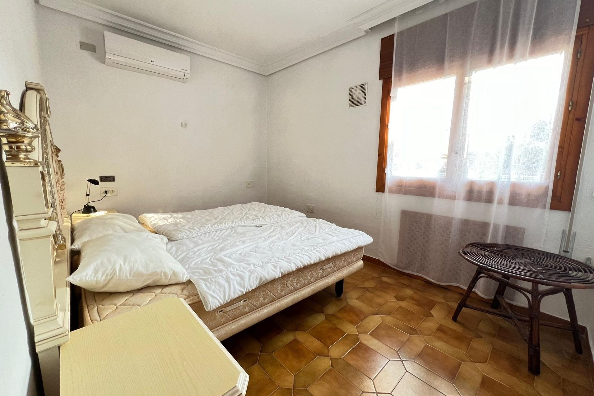 Venta - Chalet Independiente -
Orihuela Costa - Campoamor