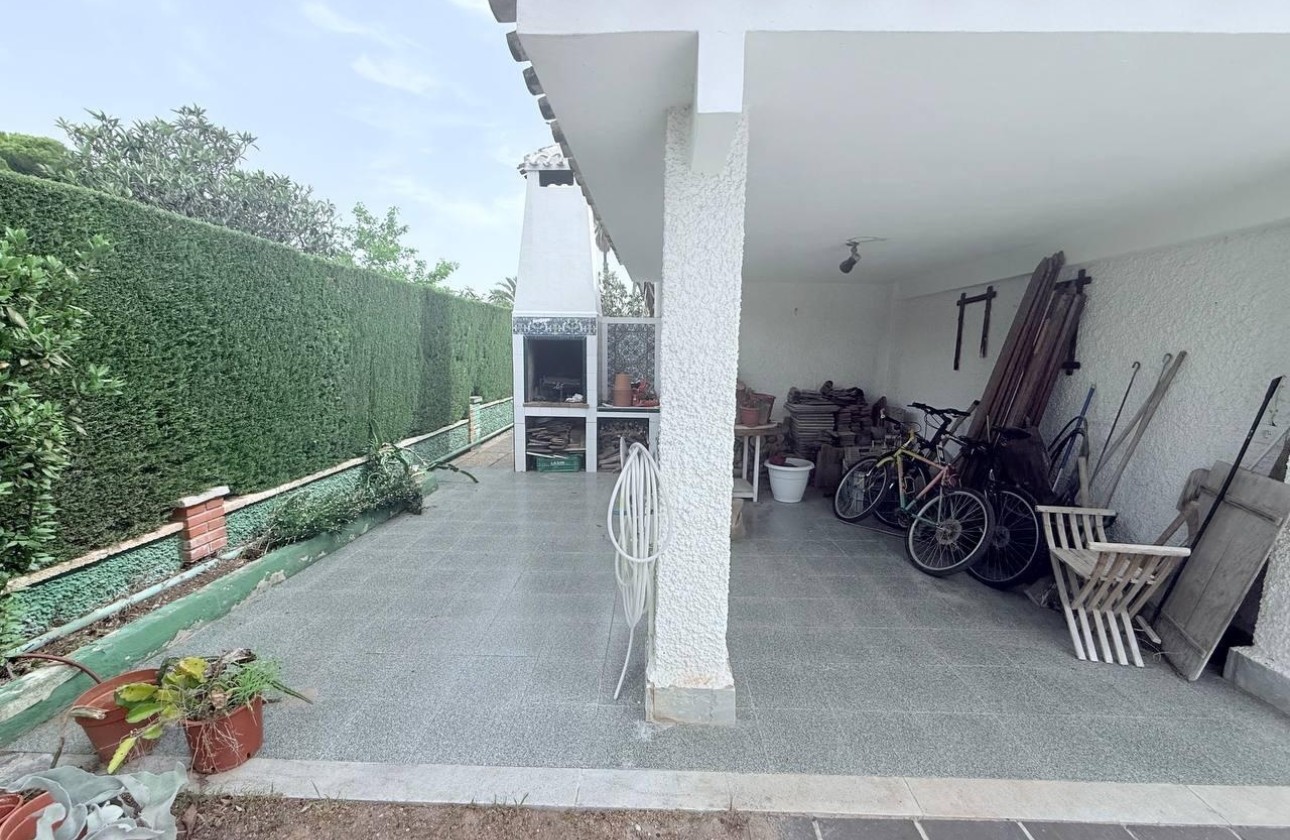 Venta - Chalet Independiente -
Orihuela Costa - Campoamor