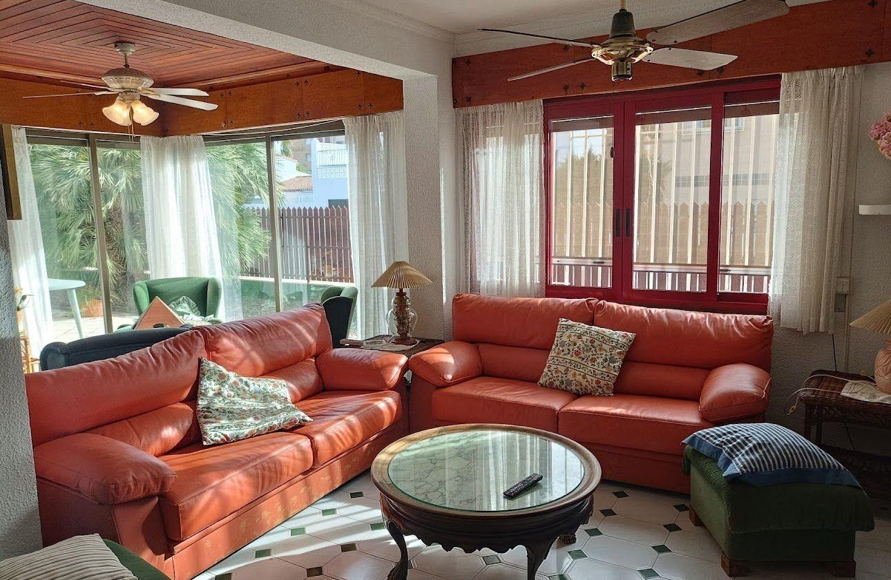 Venta - Chalet Independiente -
Orihuela Costa - Campoamor