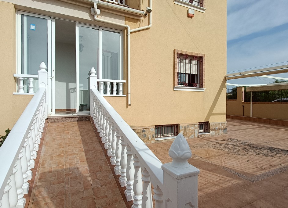 Venta - Chalet Independiente -
Orihuela Costa - Castillo de Don Juan