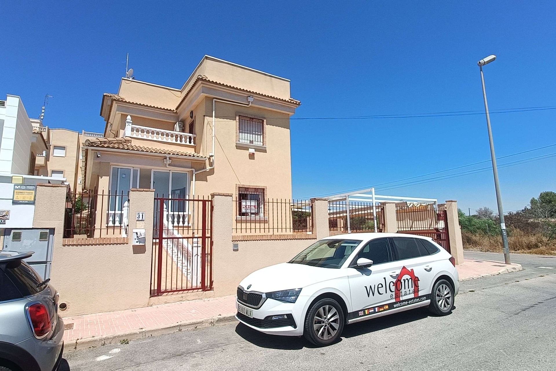 Venta - Chalet Independiente -
Orihuela Costa - Castillo de Don Juan